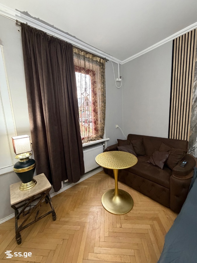 1 Room Flat Daily Rent. Vera view 1