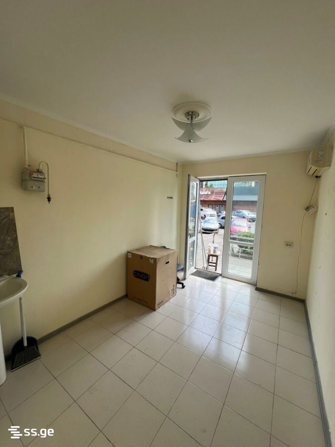 Commercial Space For Rent. Kutaisi view 1