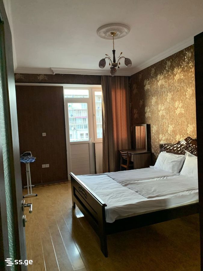 3 Room Flat Daily Rent. Batumi view 4