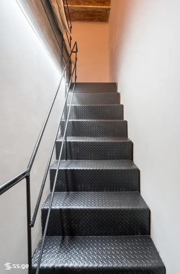 2 Room Hotel For Rent. Sololaki view 10