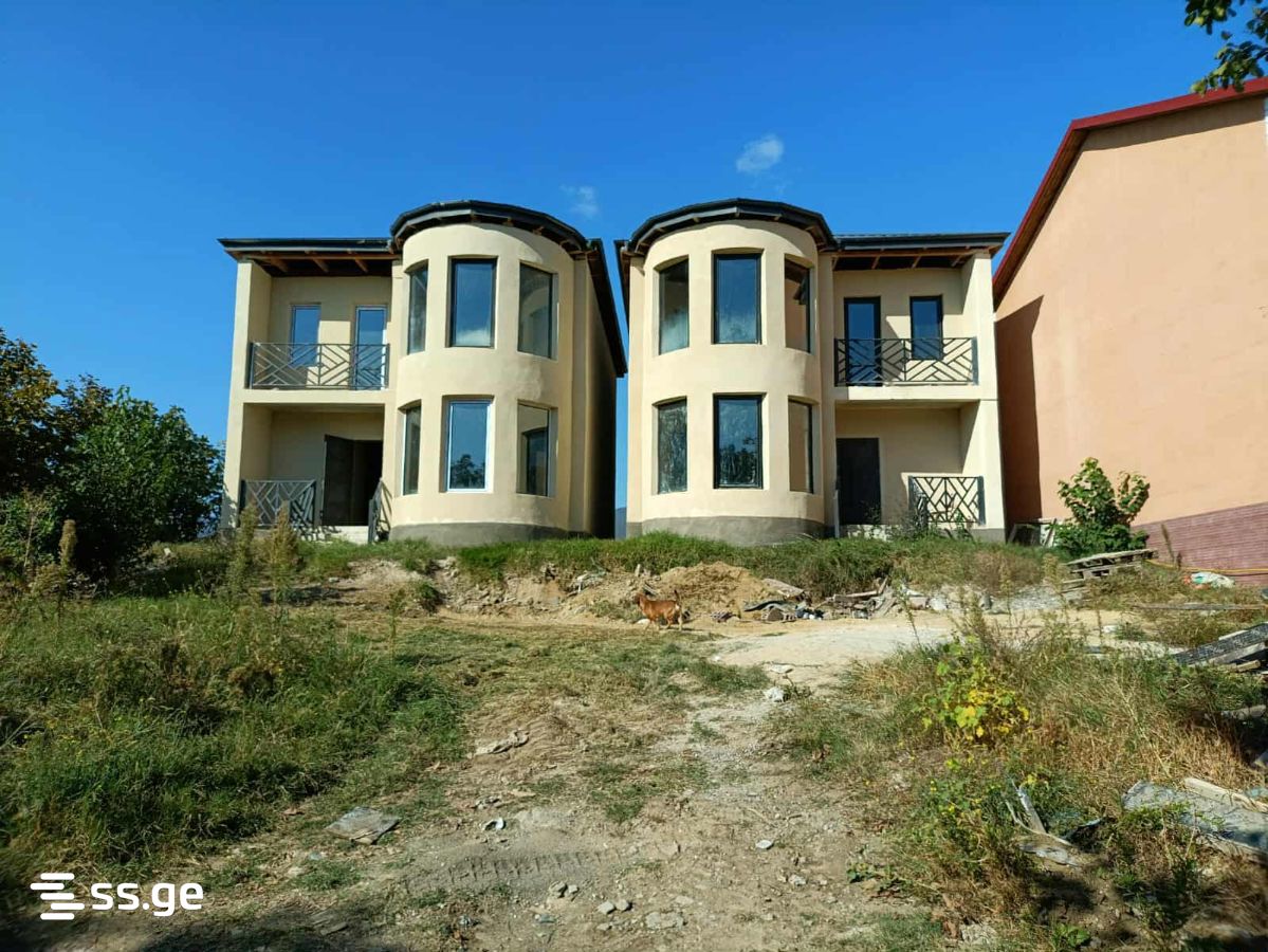 7 Room Private House For Sale view 6
