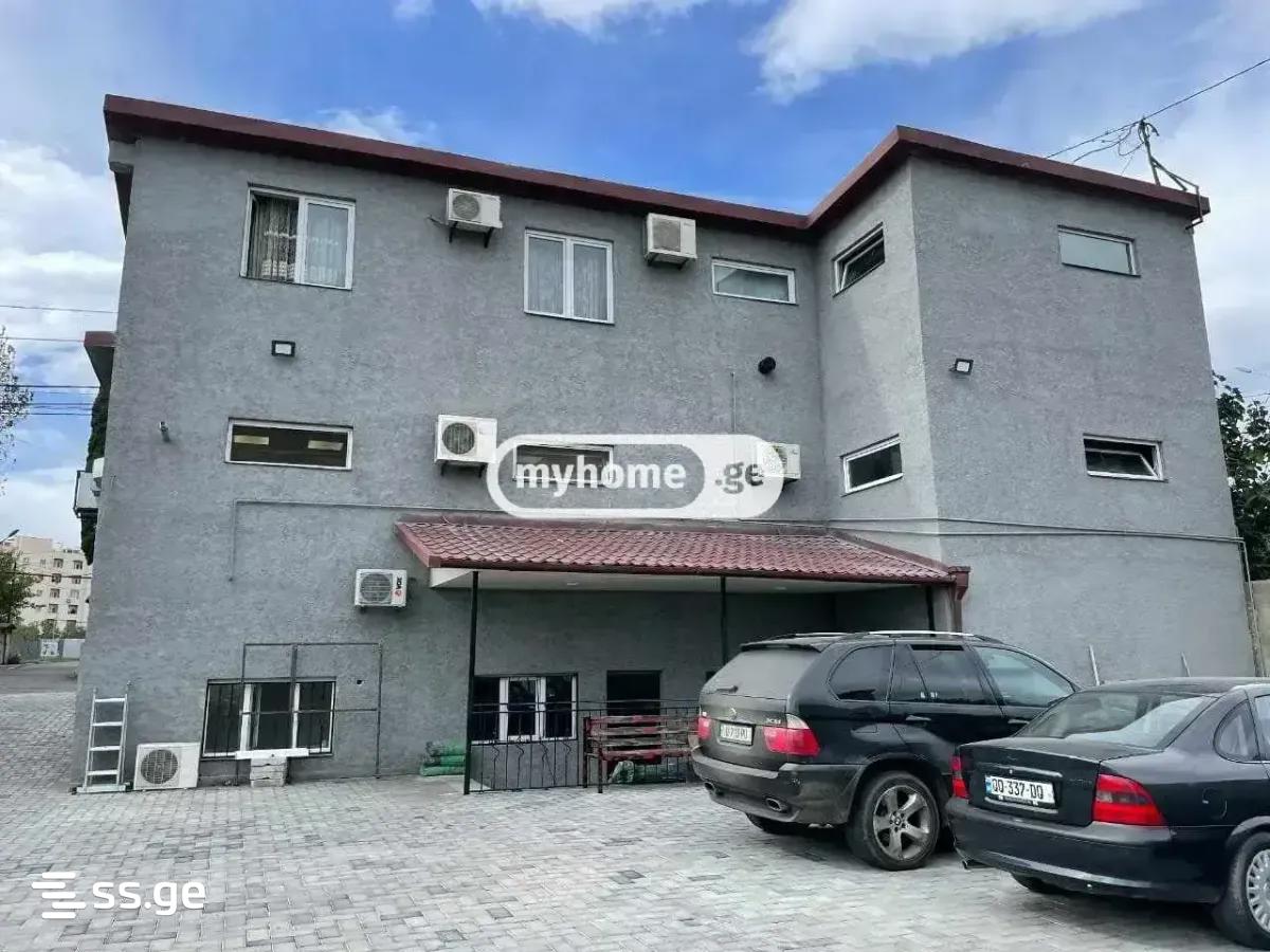 9 Room Hotel For Rent. Varketili view 12