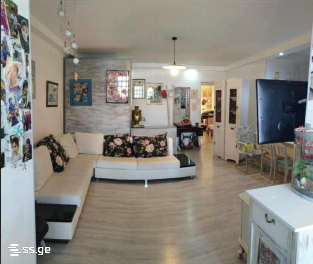3 room Flat For Sale. Vake - Vista 2