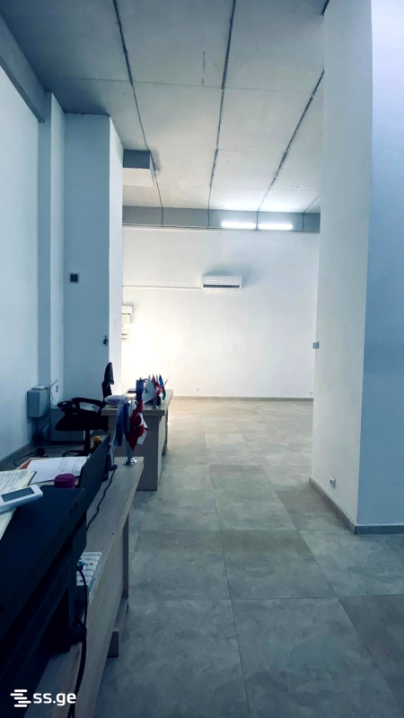 3 Room Commercial Space For Sale view 7