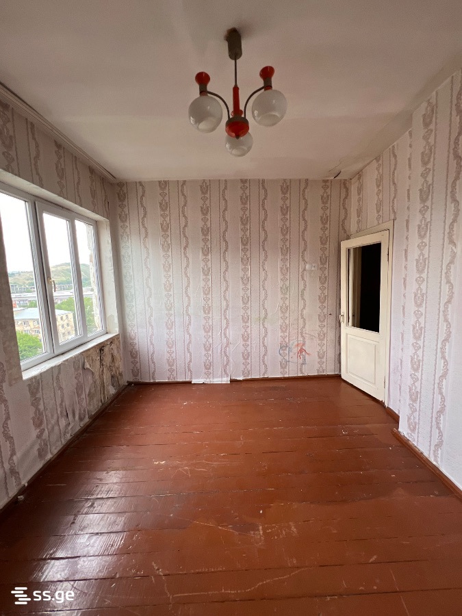 3 Room Flat For Sale view 6