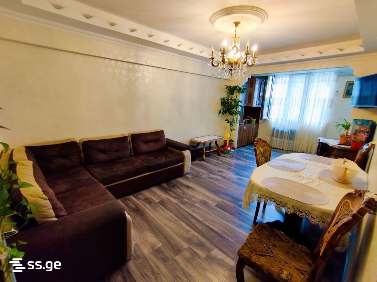 3 Room Flat Daily Rent. Batumi view 2