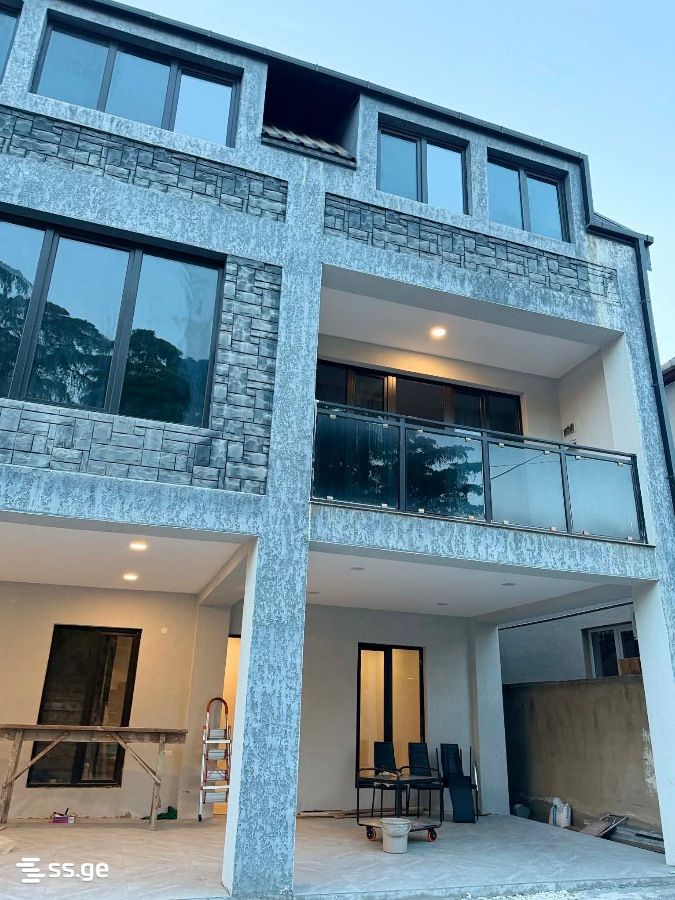 5 Room Private House For Rent. Isani view 2