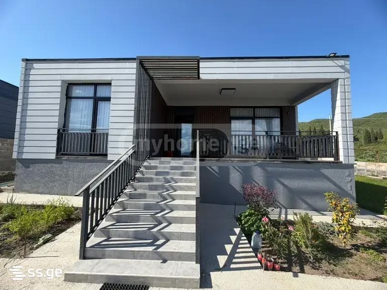 5 Room Private House For Sale view 2