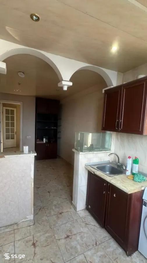5 Room Flat For Sale view 4