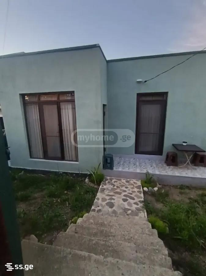 4 Room Private House For Sale view 3