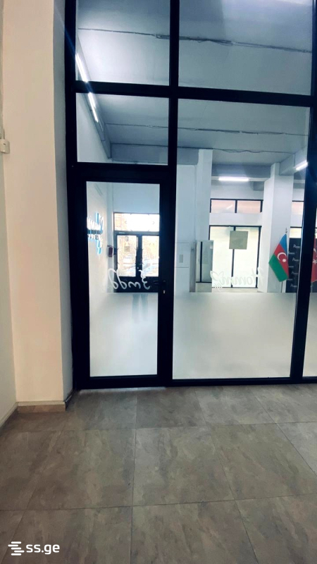 3 Room Commercial Space For Sale view 9