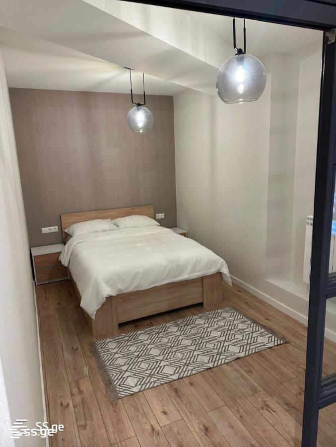 3 room Flat For Rent. Vake - Vista 5