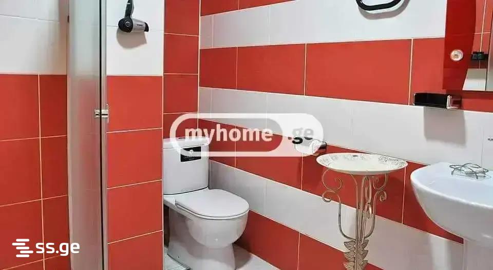 5 Room Hotel For Rent. Avlabari view 40