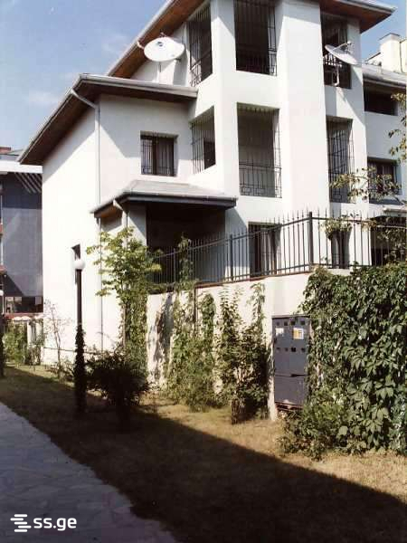 9 Room Private House For Sale, 2 of 4