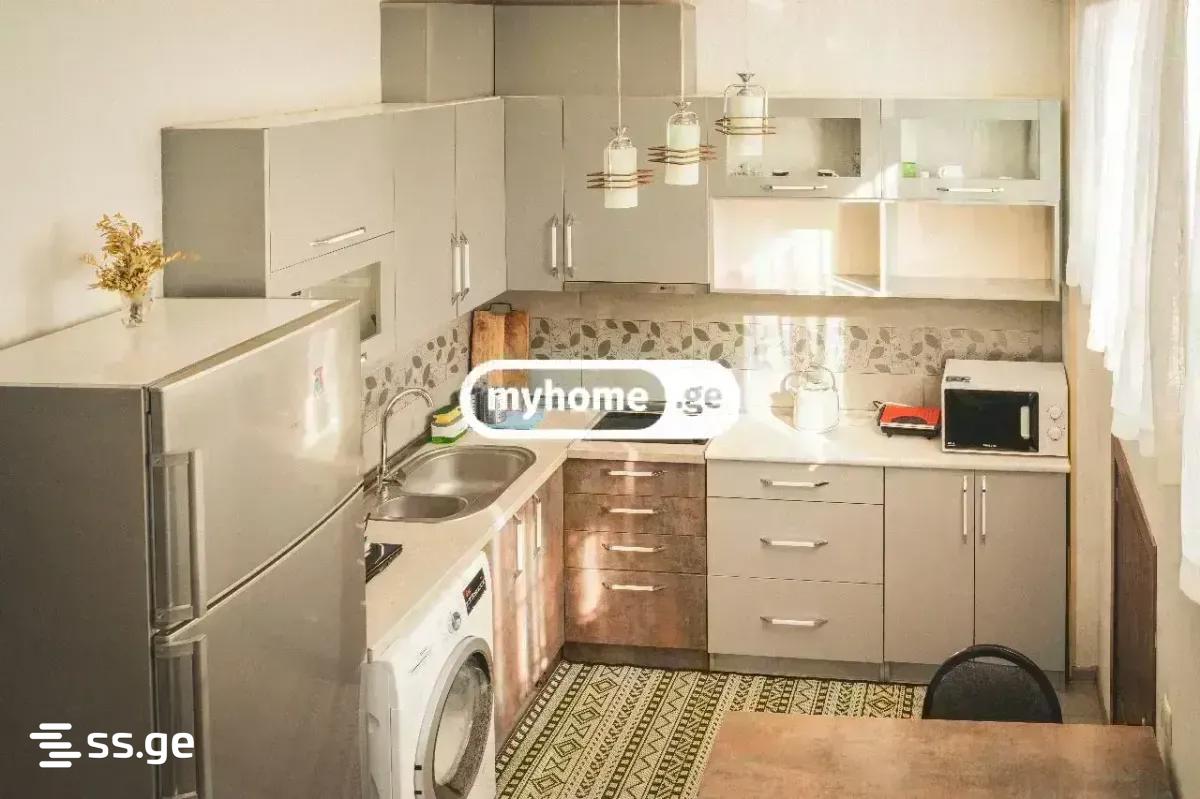 5 Room Hotel For Rent. Avlabari view 12