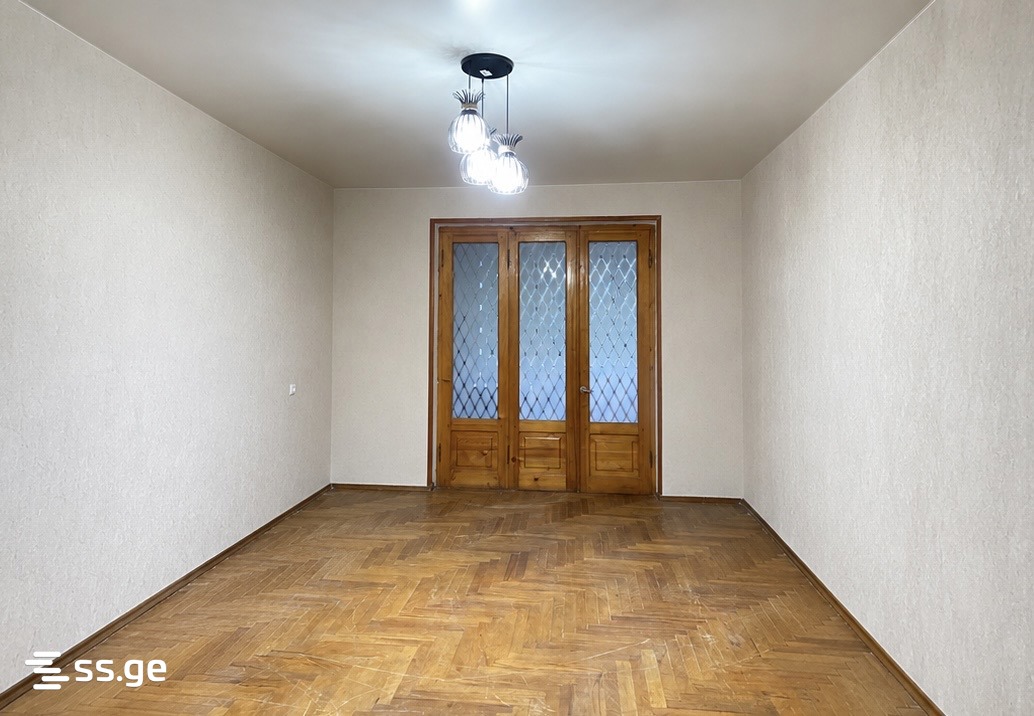 3 Room Flat For Sale, 4 of 4