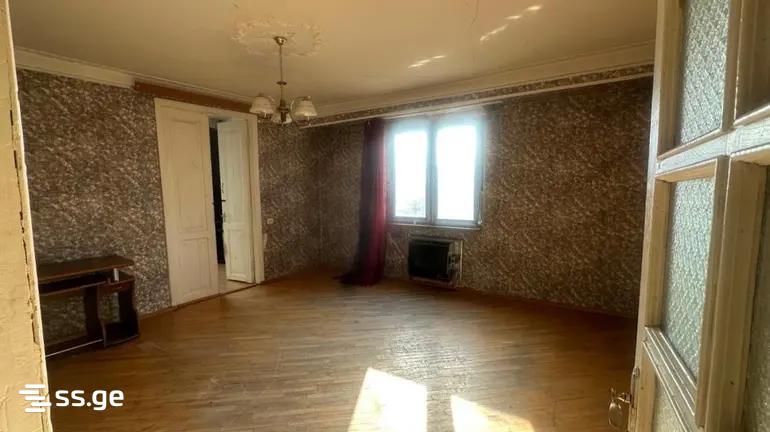 5 Room Flat For Sale view 1