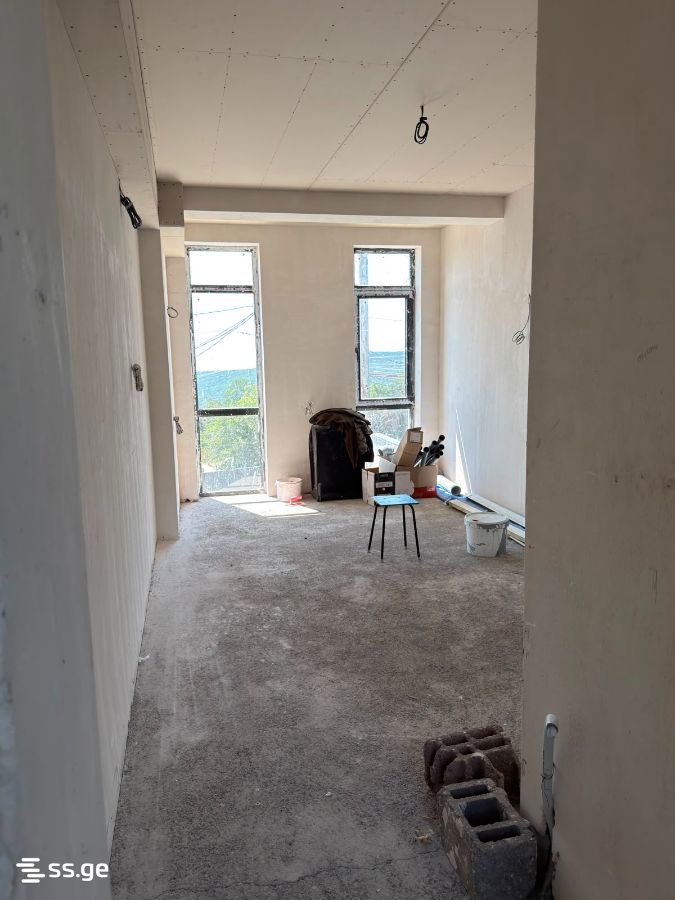 7 Room Private House For Sale view 5