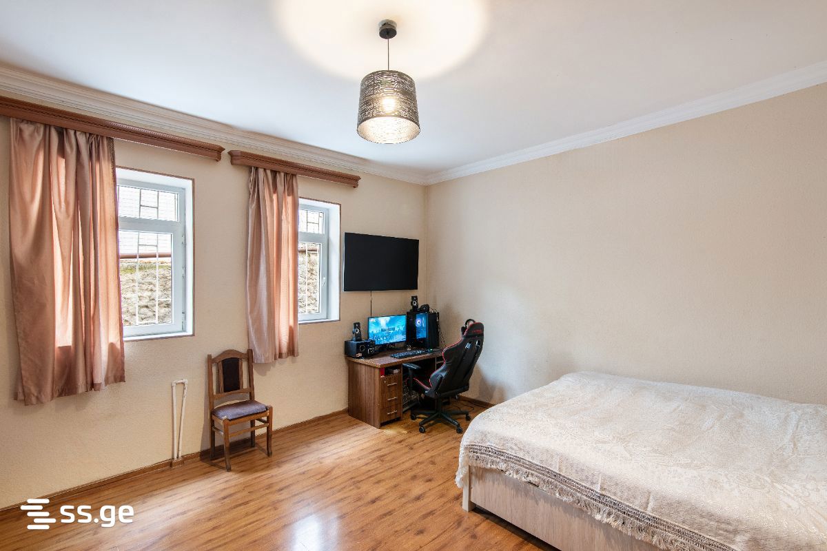 4 Room Private House For Sale, 1 of 4