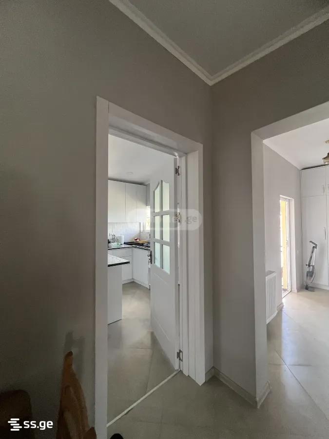 5 Room Private House For Rent. Mtatsminda view 9
