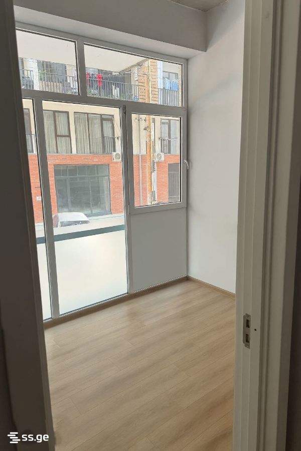 Commercial Space For Sale. Varketili view 8