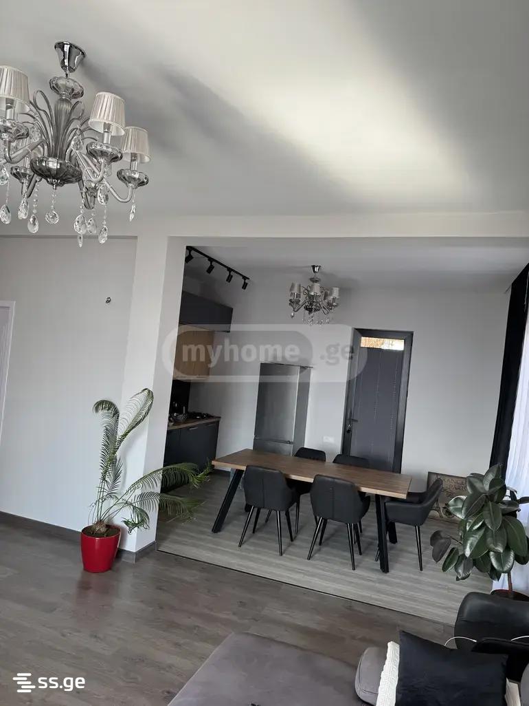 5 Room Private House For Sale view 1