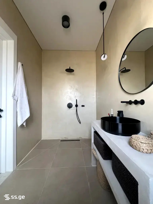 8 Room Private House For Sale view 32