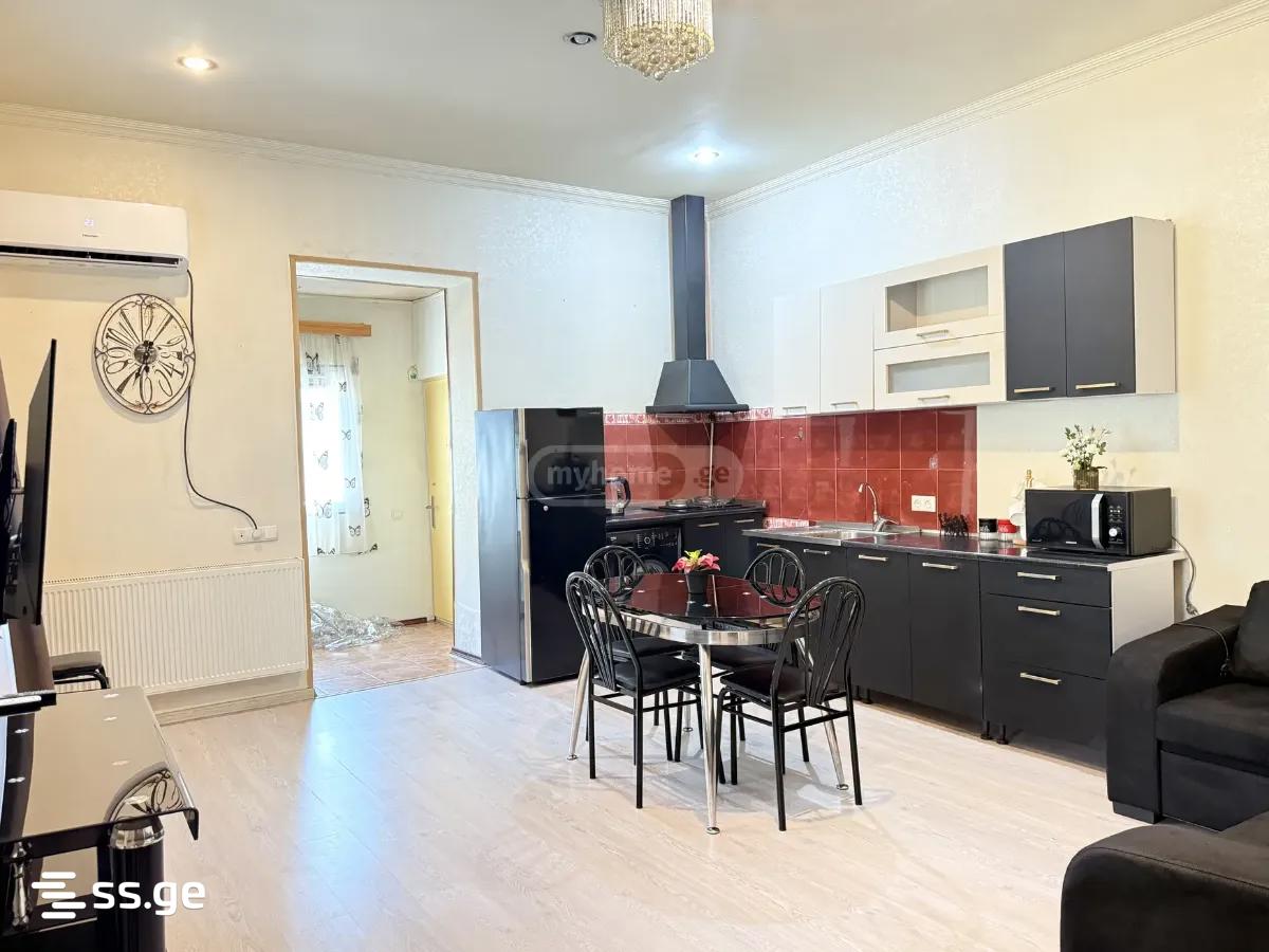 3 room Flat For Rent. Chugureti - Aanzicht 5