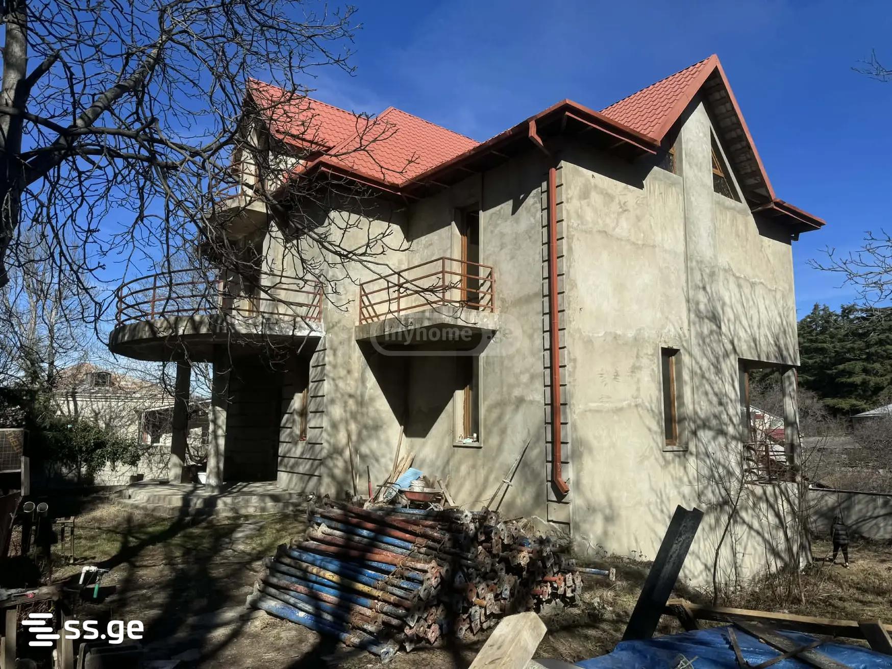 10 Room Private House For Sale view 7