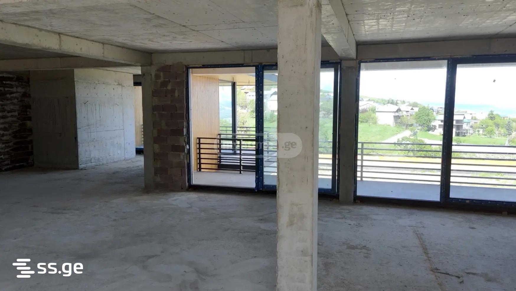 10 Room Private House For Sale view 6
