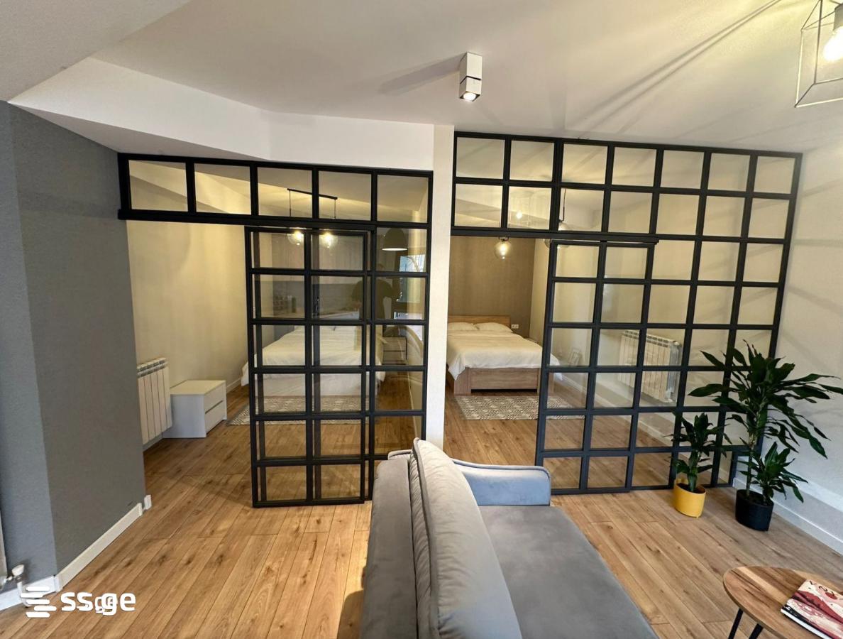 3 room Flat For Rent. Vake - Vista 3