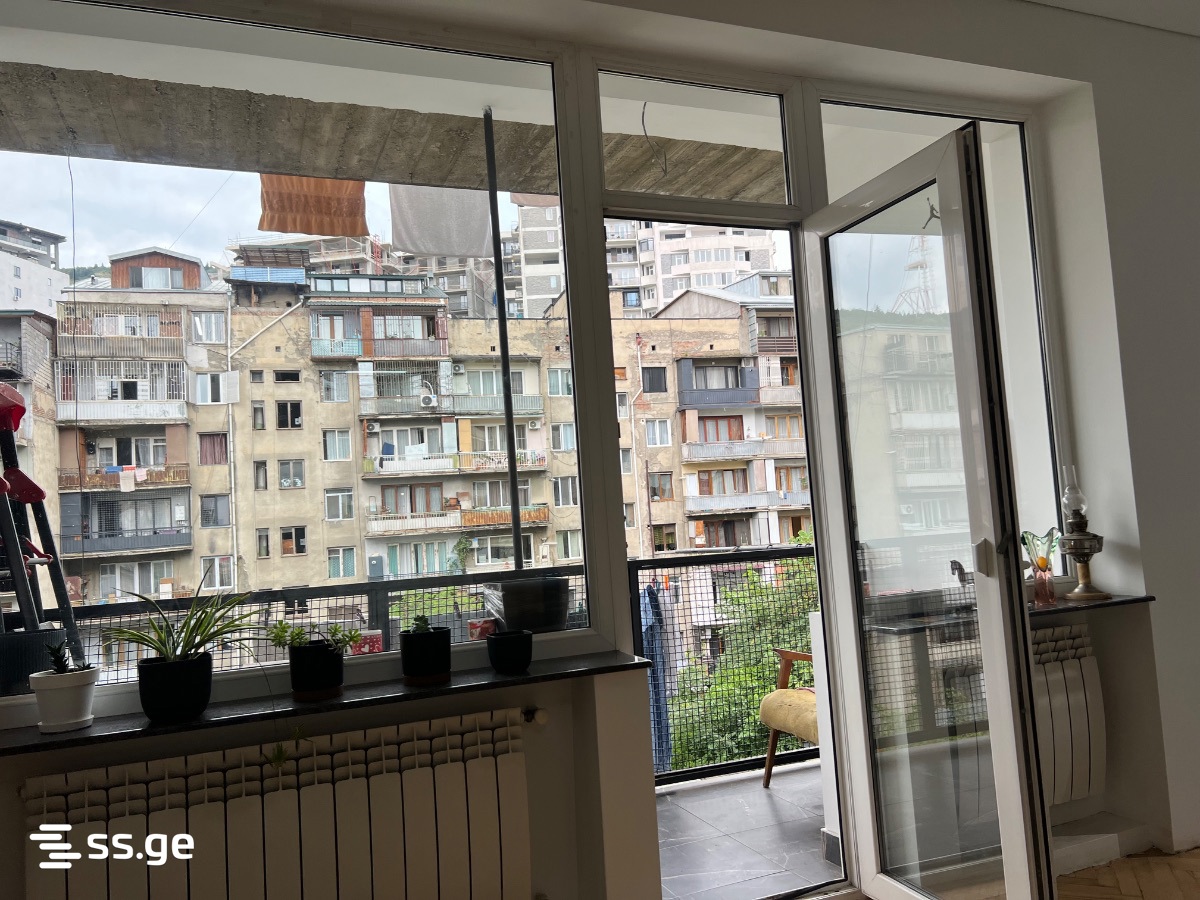 5 room Flat For Sale. Vake - Vista 3