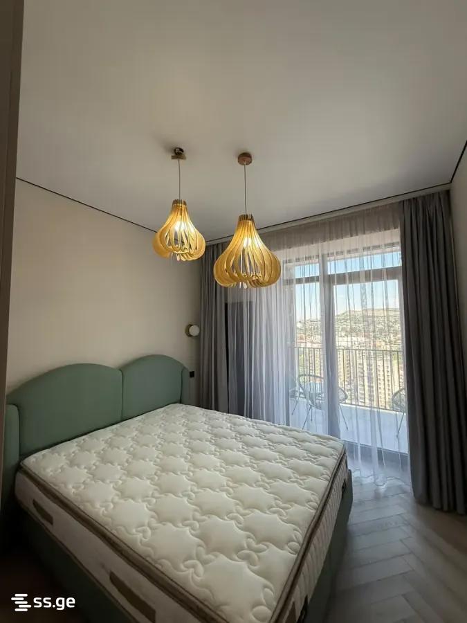 2 room Flat For Rent. Isani – pohled 5