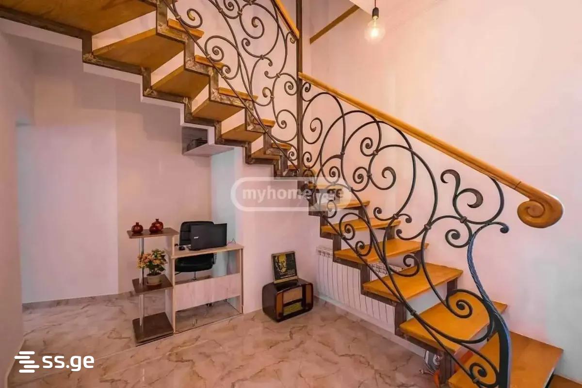 7 Room Hotel For Sale view 10