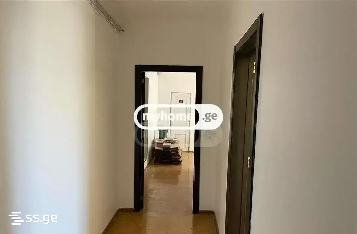 40 Room Hotel For Rent. Gldanula view 5