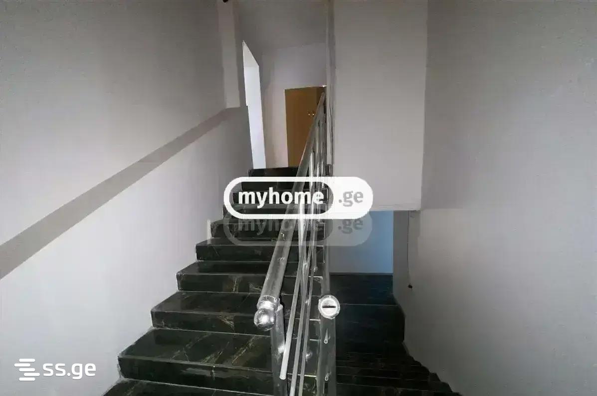 40 Room Hotel For Rent. Gldanula view 8