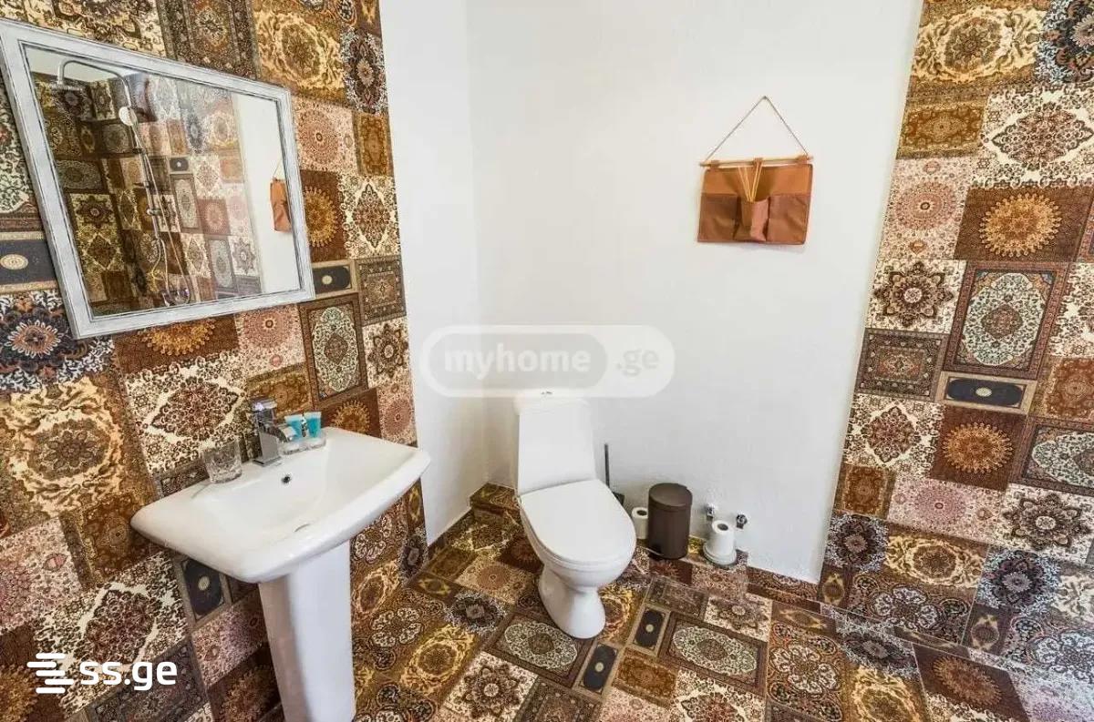 7 Room Hotel For Sale view 11