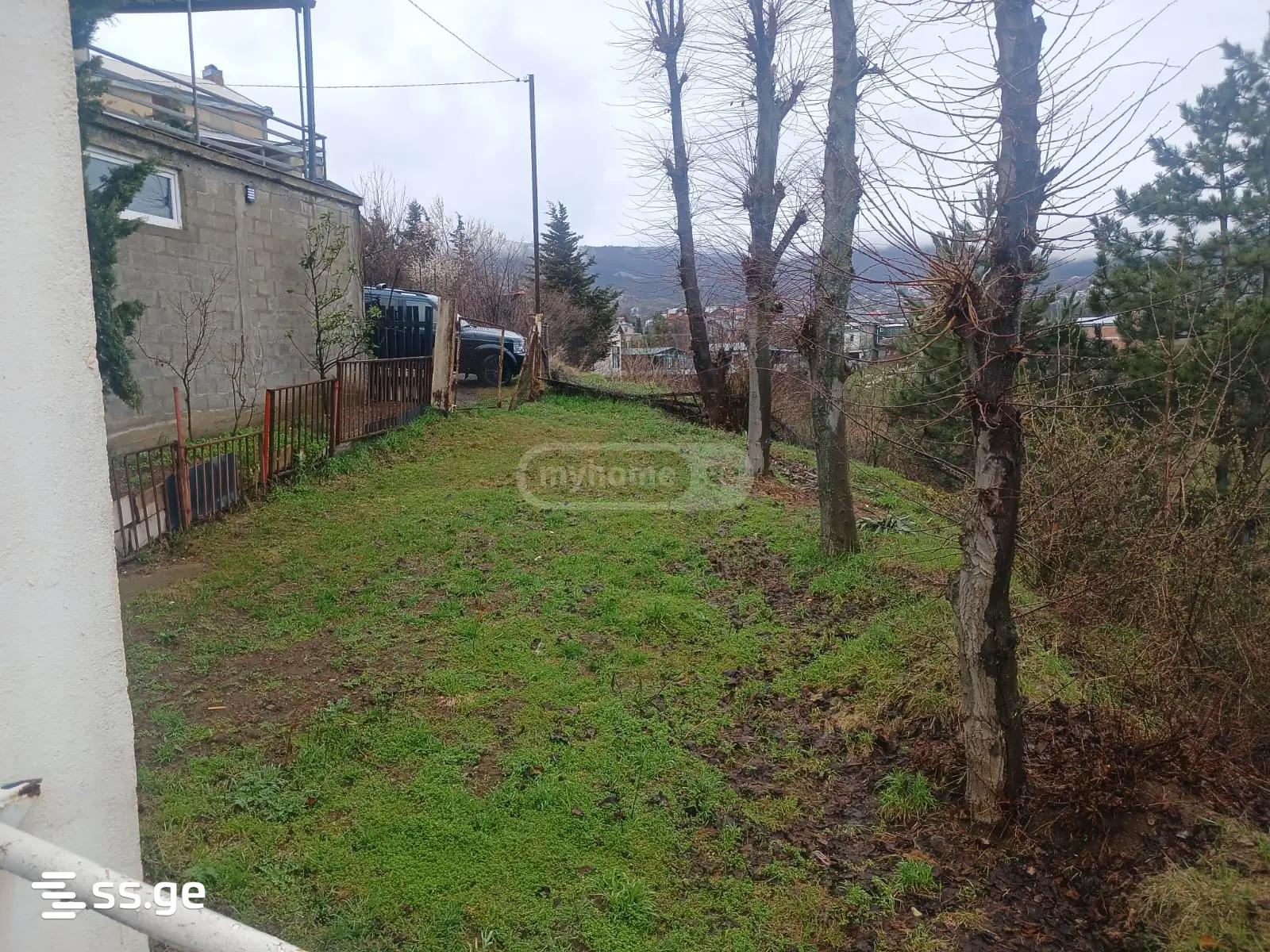 8 Room Private House For Sale view 12