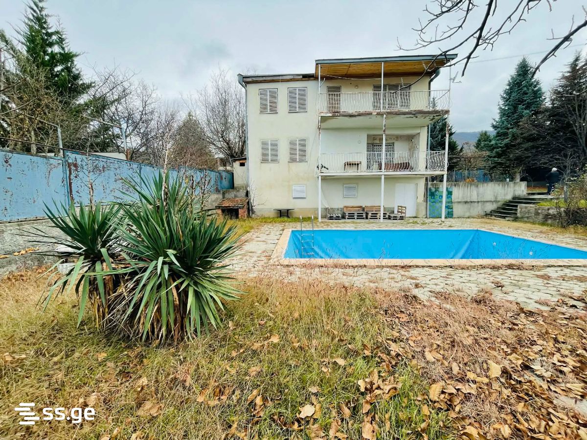 6 Room Summer Cottage For Sale, 1 of 4