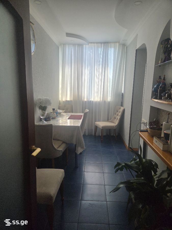 5 Room Flat For Sale view 13