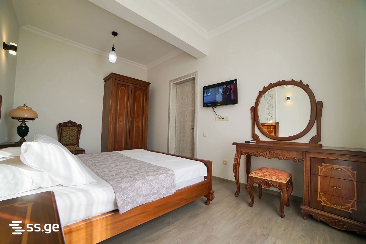 11 Room Private House For Rent. Batumi view 12