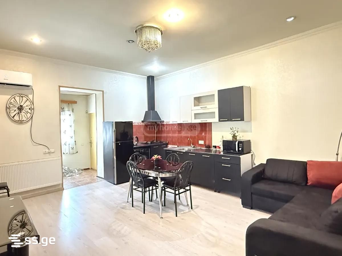 3 room Flat For Rent. Chugureti - Aanzicht 3
