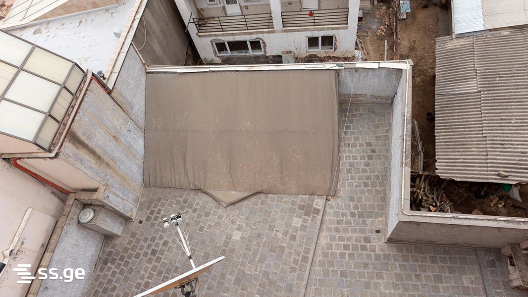 10 Room Private House For Sale view 29