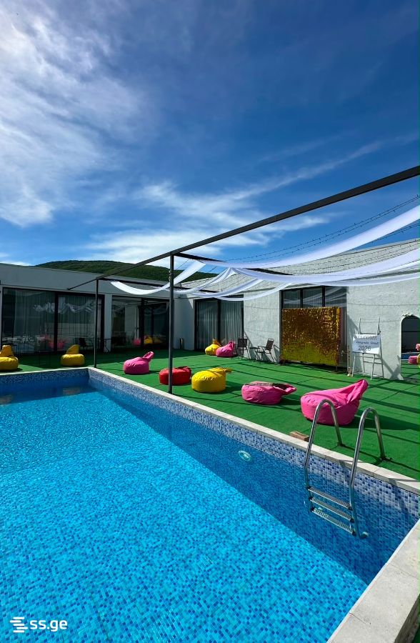 5 Room Private House For Sale view 3
