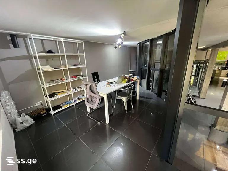 Commercial Space For Rent. Isani view 10