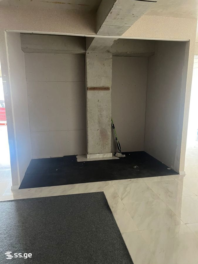 Commercial Space For Sale. Isani view 6