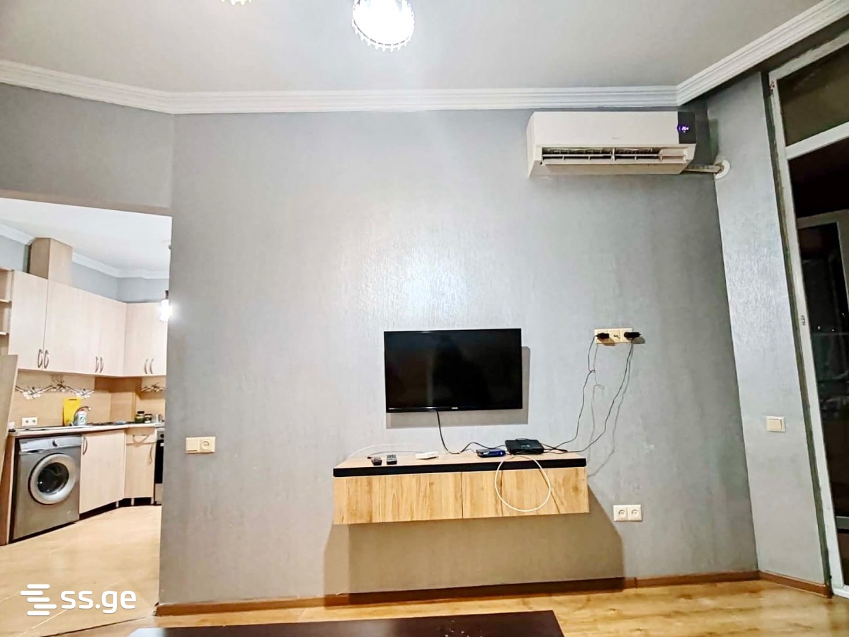 3 Room Flat For Rent. Batumi view 8