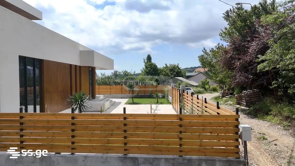 10 Room Private House For Sale view 5