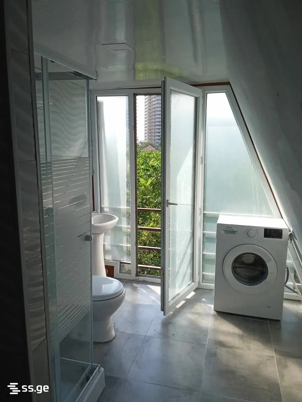 10 Room Private House For Rent. Batumi view 8