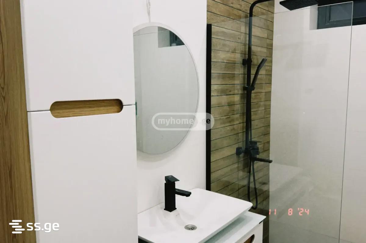 7 Room Private House For Sale view 11